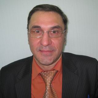 На фото: один из опытнейших юристов Объединения профсоюзов Татарстана, с богатым опытом работы в судах Татарстана, Лагутин Андрей Юрьевич
